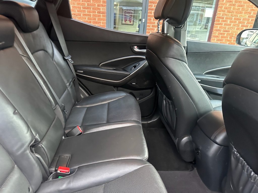 Used Hyundai Santa Fe 2016 for sale - 76792046: Photo 23