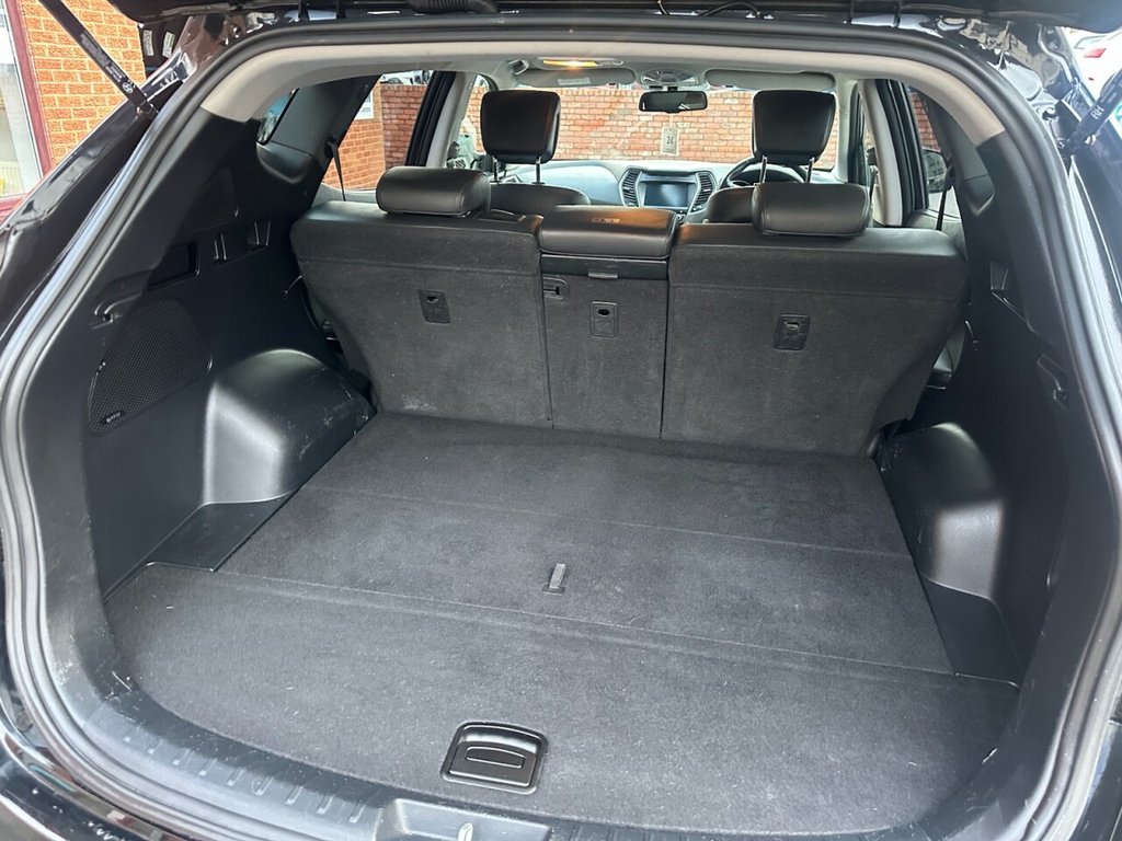 Used Hyundai Santa Fe 2016 for sale - 76792046: Photo 29