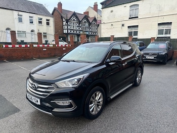 Used Hyundai Santa Fe 2016 for sale - 76792046: Photo