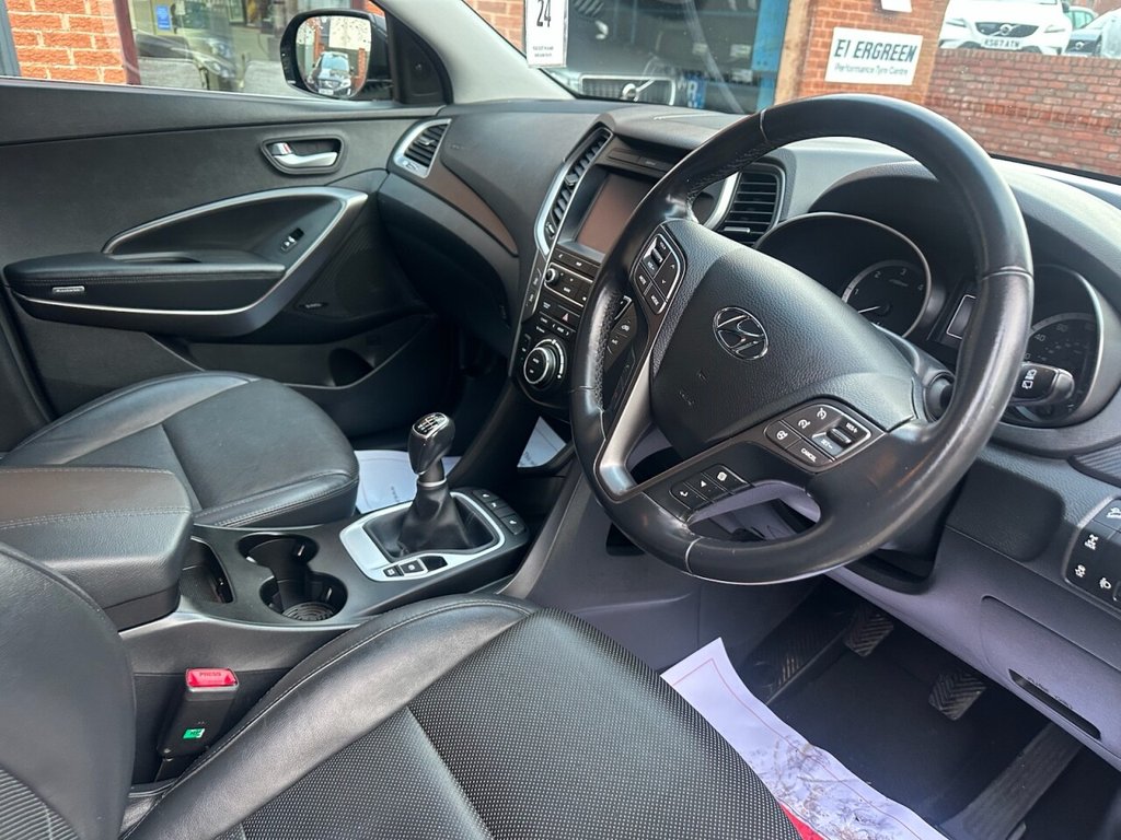 Used Hyundai Santa Fe 2016 for sale - 76792046: Photo 5