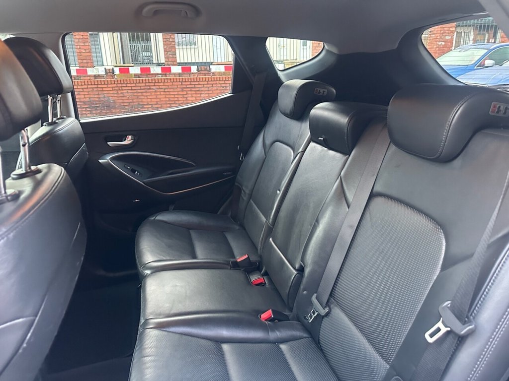 Used Hyundai Santa Fe 2016 for sale - 76792046: Photo 7