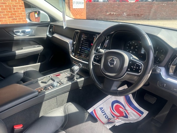 Used Volvo V60 Cross Country 2019 for sale - 74714724: Photo 14