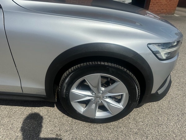 Used Volvo V60 Cross Country 2019 for sale - 74714724: Photo 32