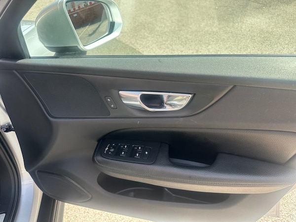Used Volvo V60 Cross Country 2019 for sale - 74714724: Photo 36