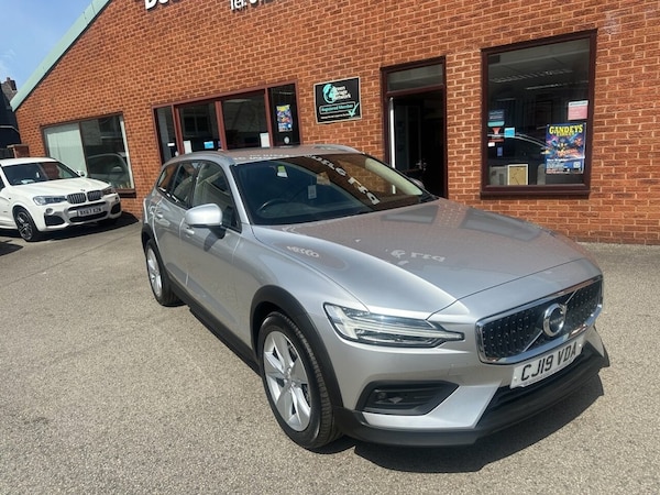 Used Volvo V60 Cross Country 2019 for sale - 74714724: Photo 49