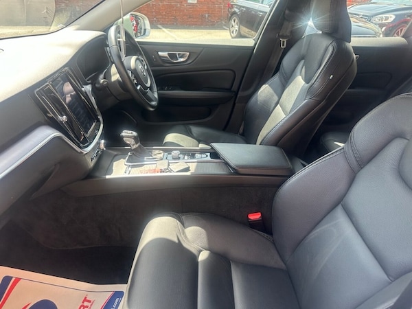 Used Volvo V60 Cross Country 2019 for sale - 74714724: Photo 6