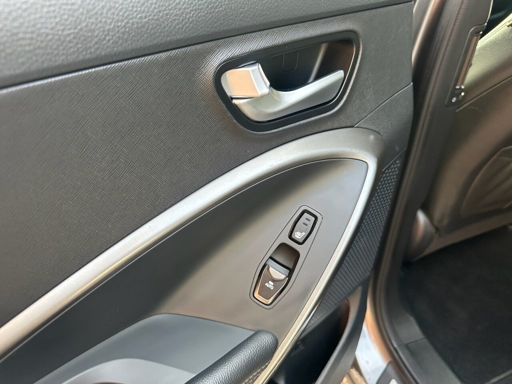 Used Hyundai Santa Fe 2016 for sale - 76406918: Photo 15