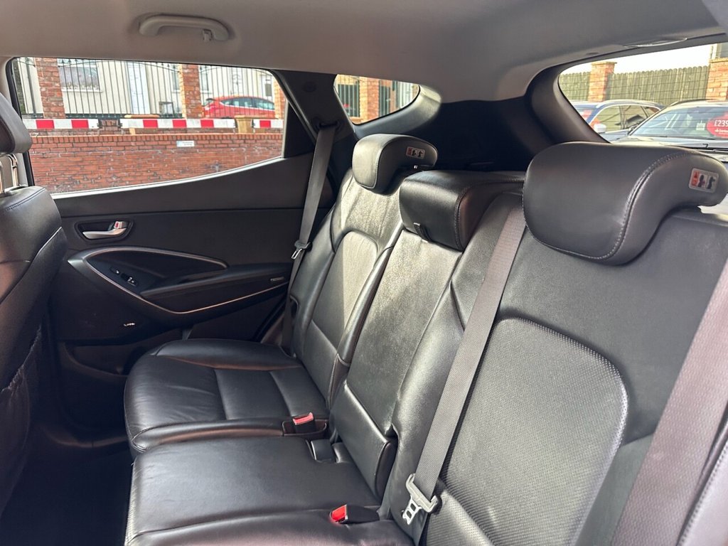 Used Hyundai Santa Fe 2016 for sale - 76406918: Photo 18