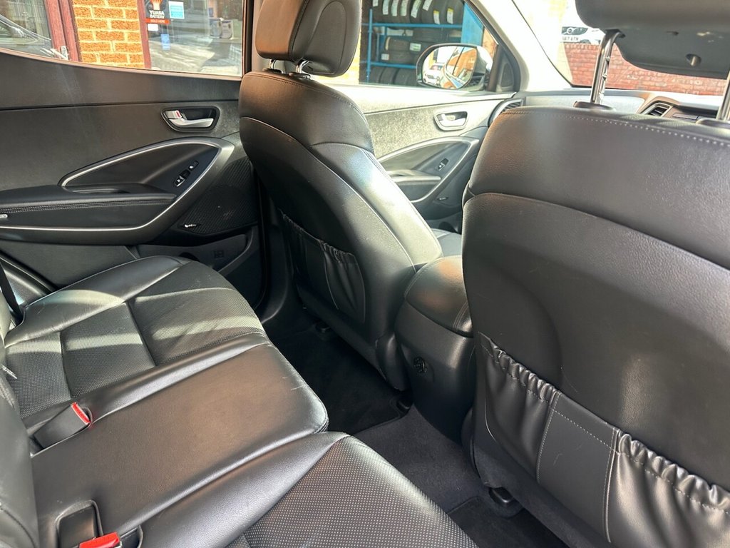 Used Hyundai Santa Fe 2016 for sale - 76406918: Photo 26