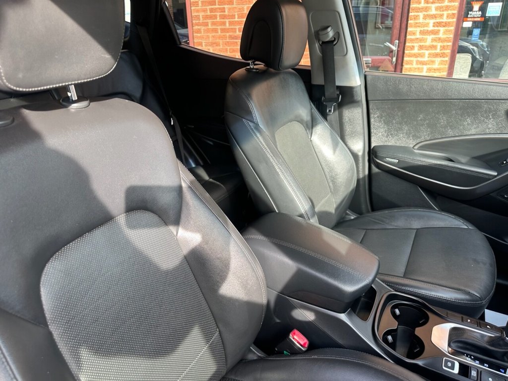 Used Hyundai Santa Fe 2016 for sale - 76406918: Photo 29