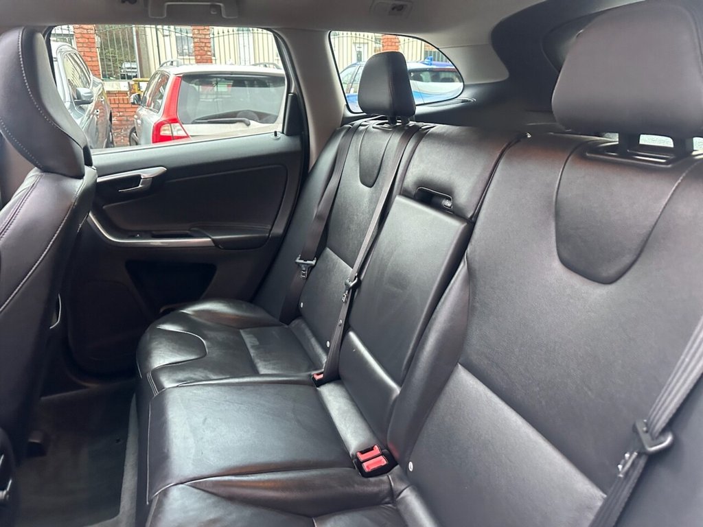 Used Volvo XC60 2015 for sale - 77642154: Photo 18