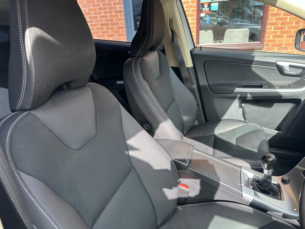 Used Volvo XC60 2009 for sale - 78096023: Photo 15