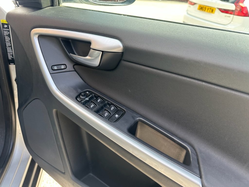 Used Volvo XC60 2009 for sale - 78096023: Photo 37