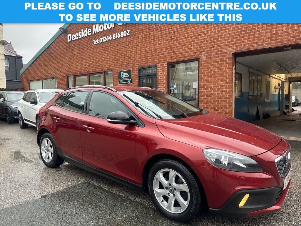 Used Volvo V40 Cross Country 2015 for sale - 76999125: Photo 1