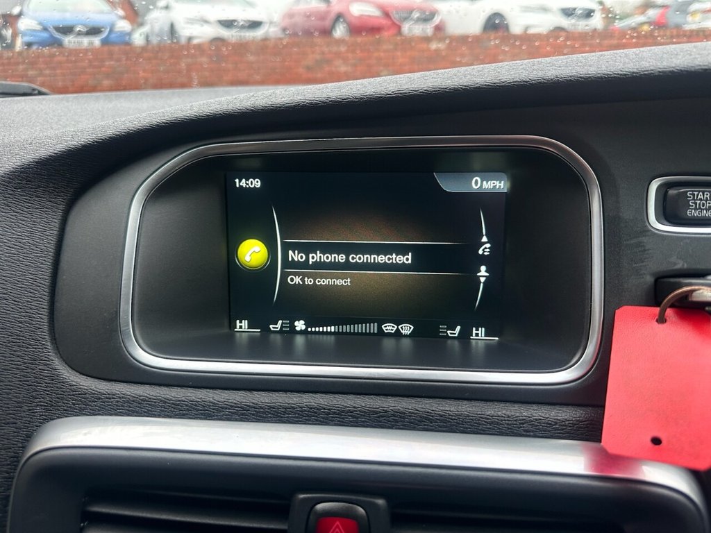 Used Volvo V40 Cross Country 2015 for sale - 76999125: Photo 12