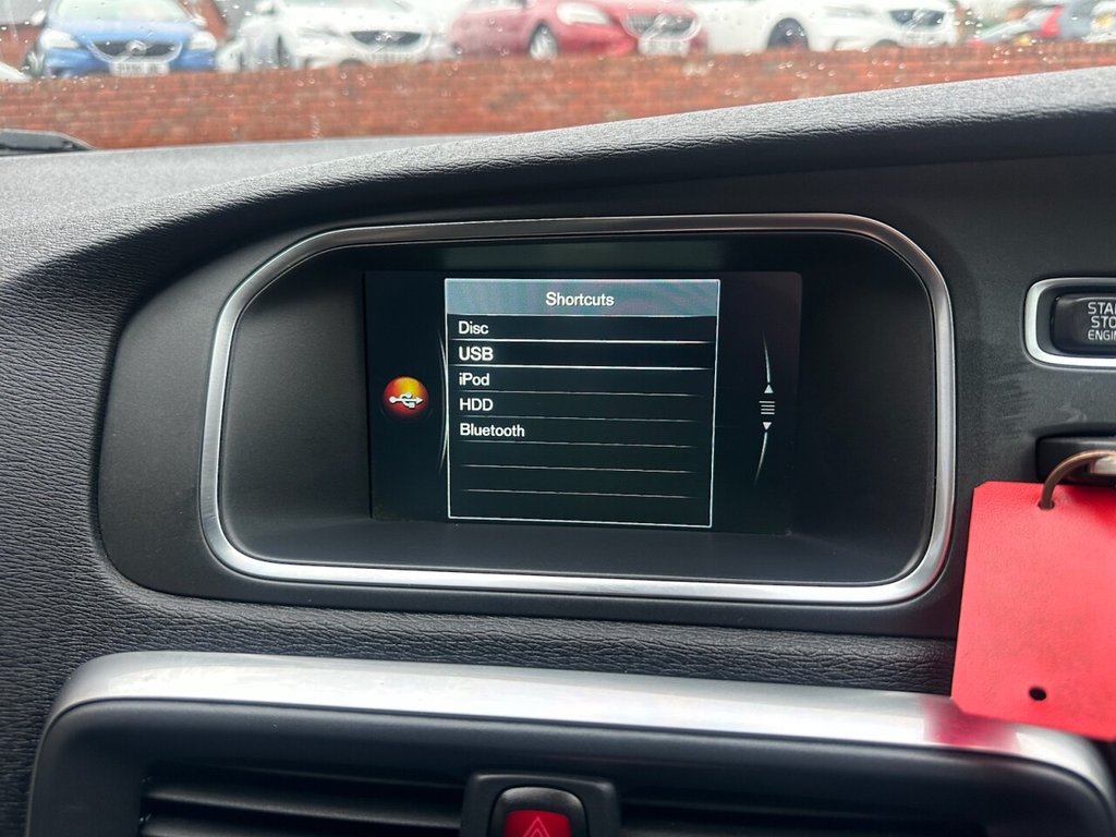 Used Volvo V40 Cross Country 2015 for sale - 76999125: Photo 14