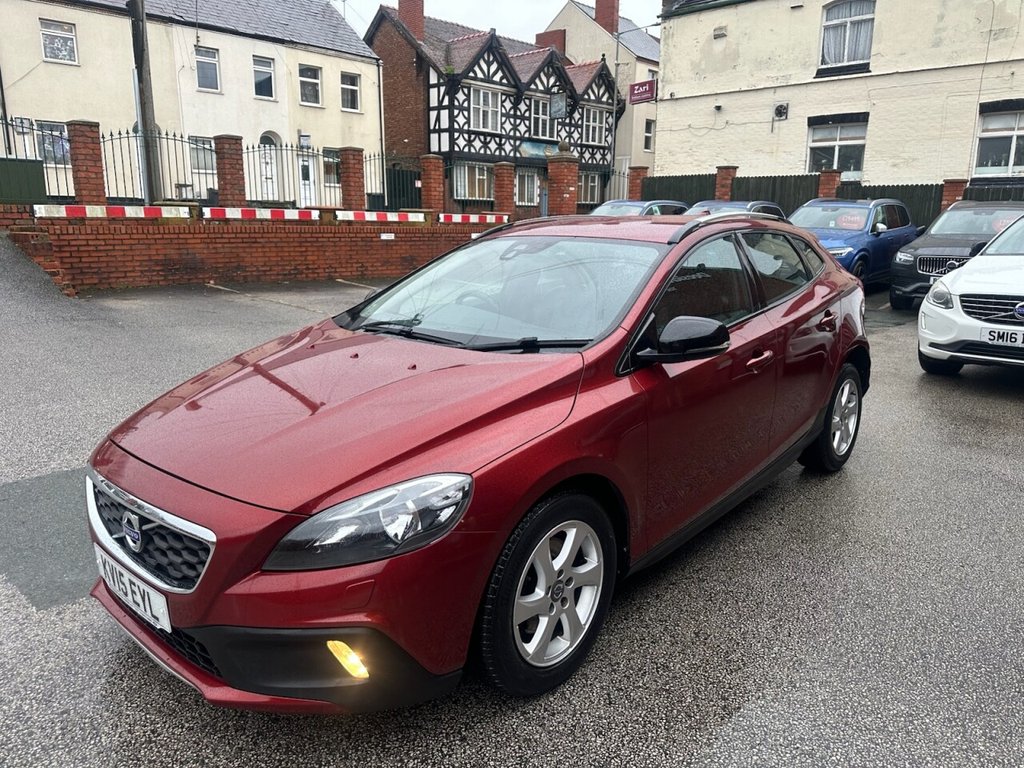 Used Volvo V40 Cross Country 2015 for sale - 76999125: Photo 2
