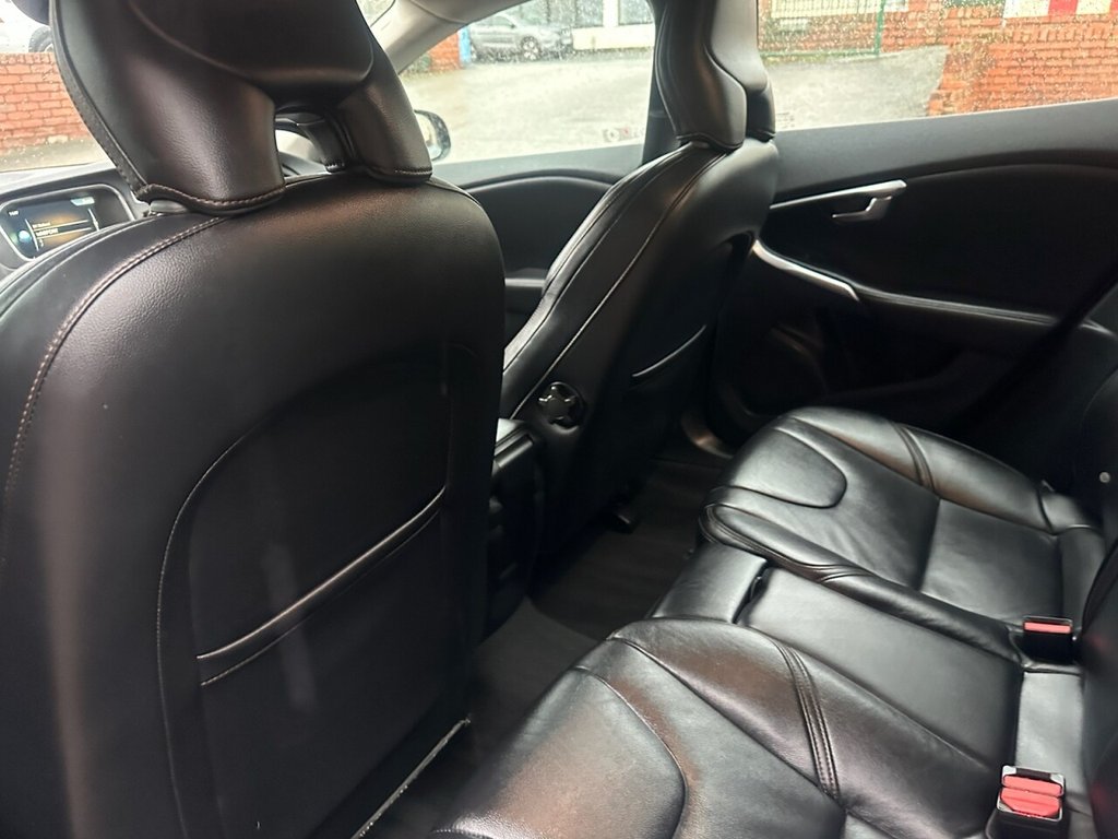 Used Volvo V40 Cross Country 2015 for sale - 76999125: Photo 24