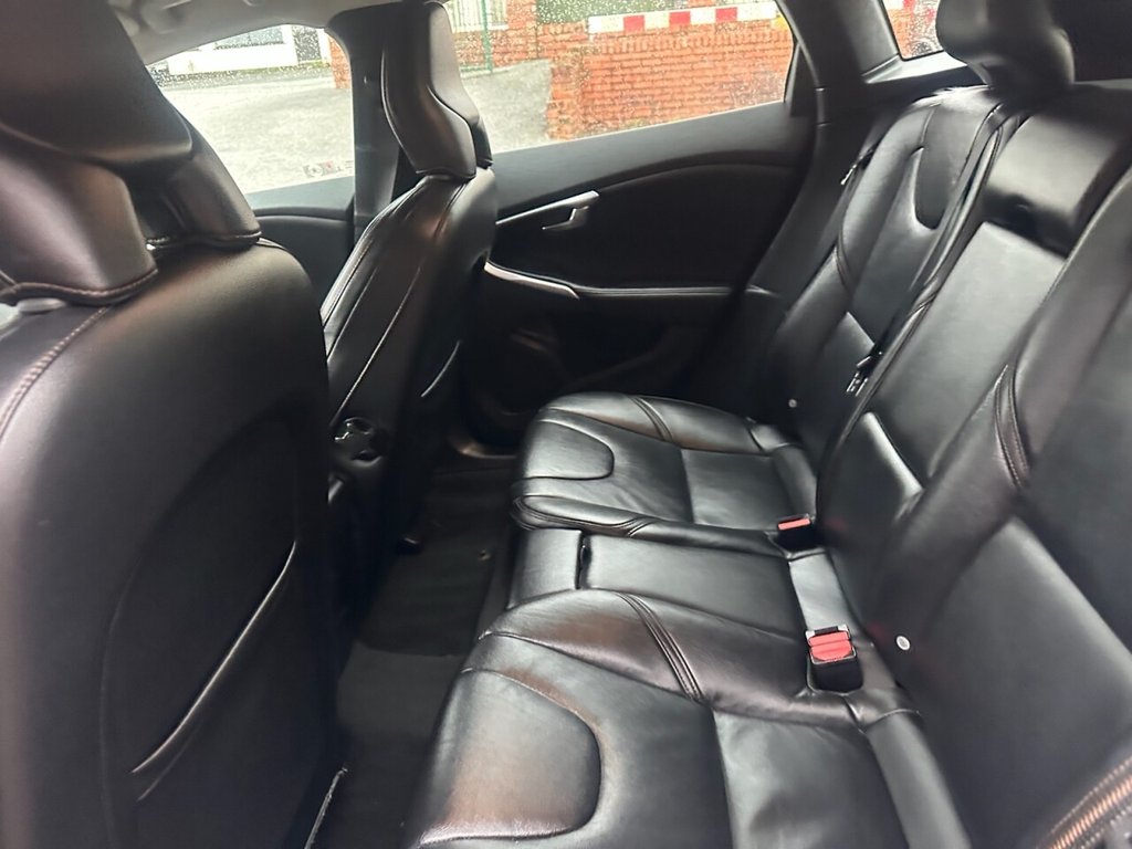 Used Volvo V40 Cross Country 2015 for sale - 76999125: Photo 25