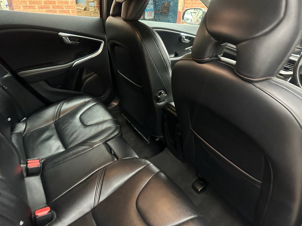 Used Volvo V40 Cross Country 2015 for sale - 76999125: Photo 29