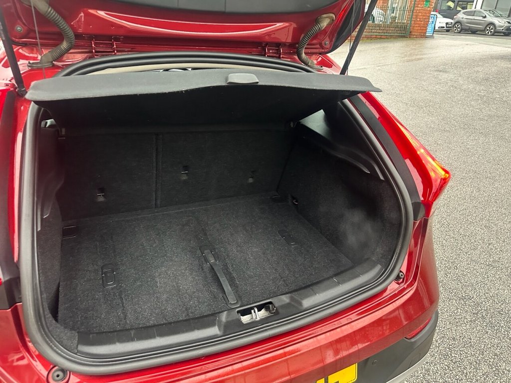 Used Volvo V40 Cross Country 2015 for sale - 76999125: Photo 38