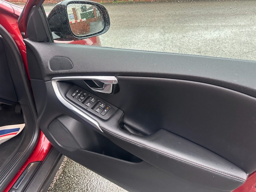 Used Volvo V40 Cross Country 2015 for sale - 76999125: Photo 39