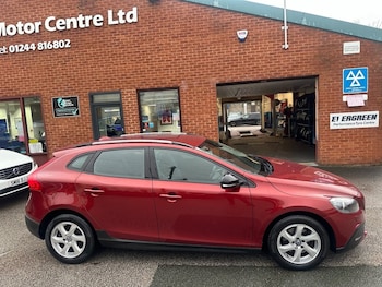 Used Volvo V40 Cross Country 2015 for sale - 76999125: Photo