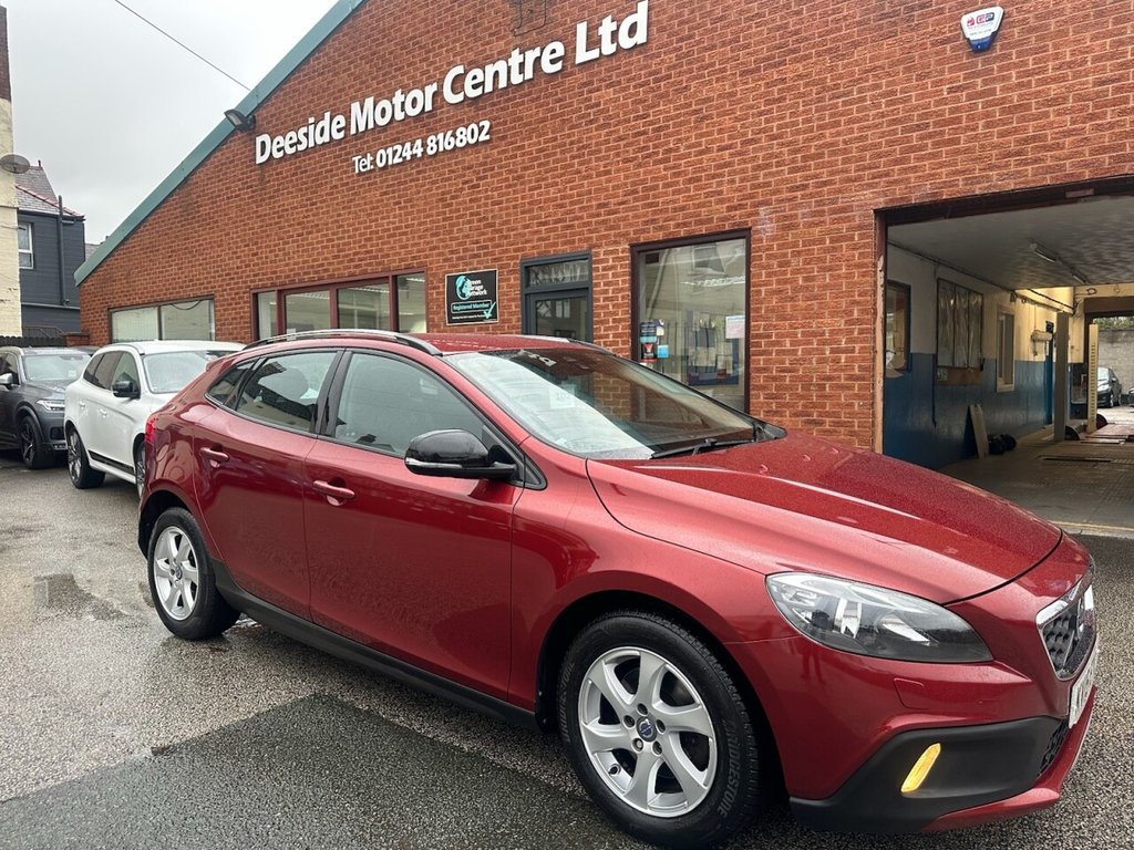 Used Volvo V40 Cross Country 2015 for sale - 76999125: Photo 48