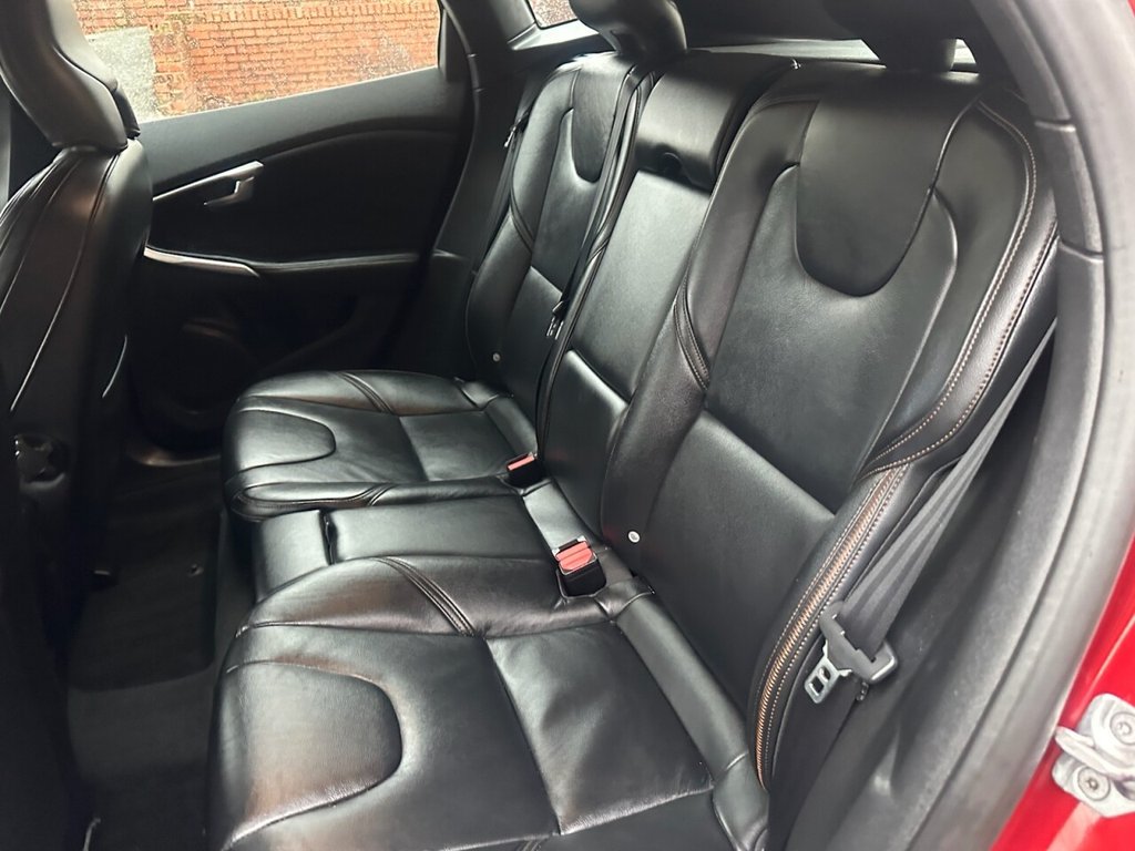 Used Volvo V40 Cross Country 2015 for sale - 76999125: Photo 7