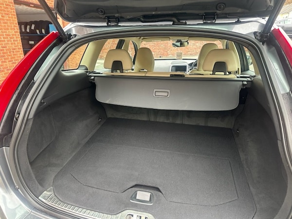 Used Volvo XC60 2016 for sale - 76291951: Photo 10