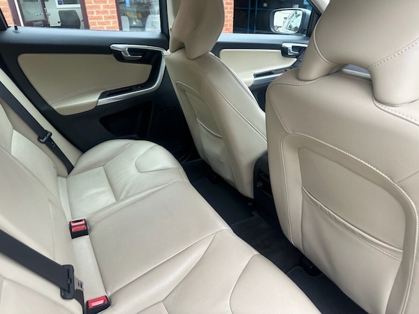 Used Volvo XC60 2016 for sale - 76291951: Photo 16