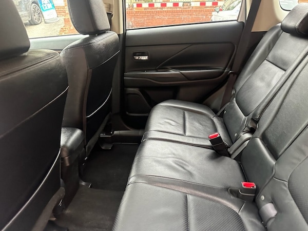 Used Mitsubishi Outlander 2019 for sale - 76261427: Photo 23