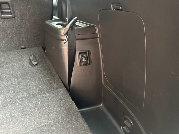 Used Mitsubishi Outlander 2019 for sale - 76261427: Photo 31