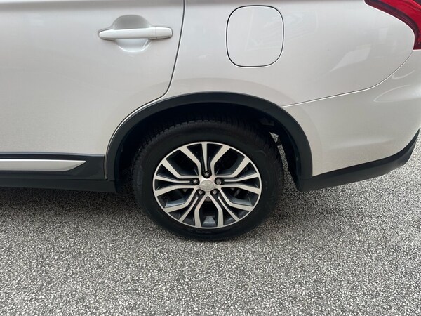 Used Mitsubishi Outlander 2019 for sale - 76261427: Photo 35