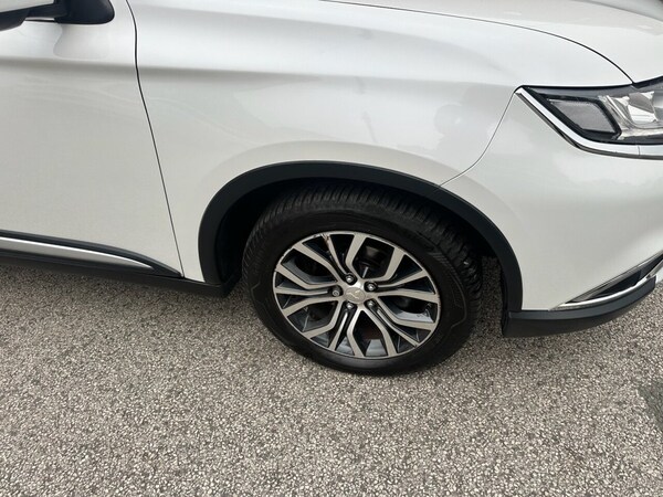 Used Mitsubishi Outlander 2019 for sale - 76261427: Photo 36
