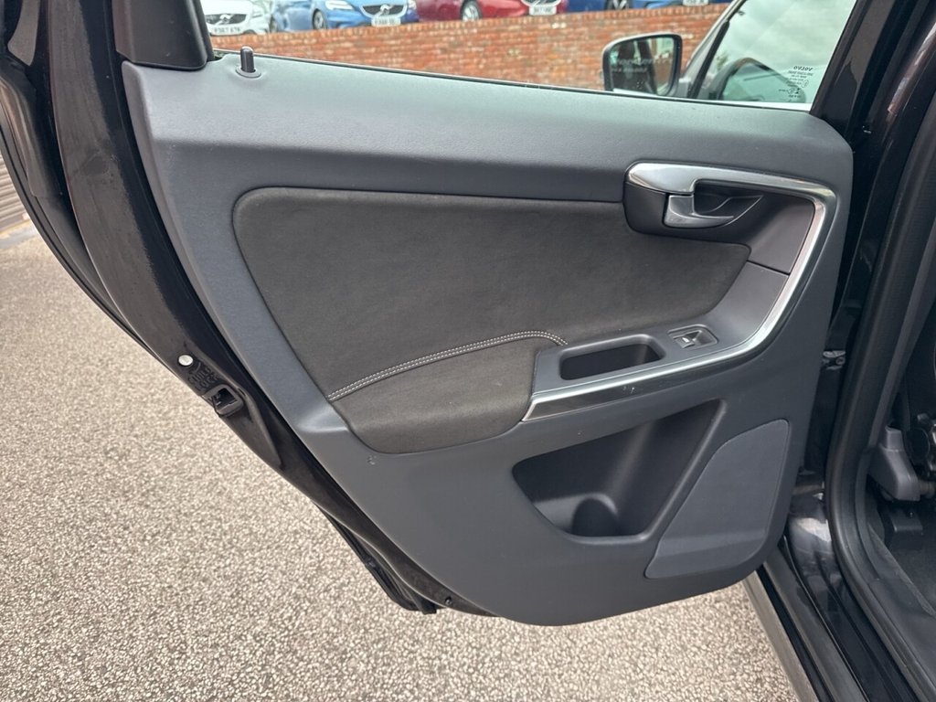 Used Volvo XC60 2016 for sale - 76313036: Photo 40