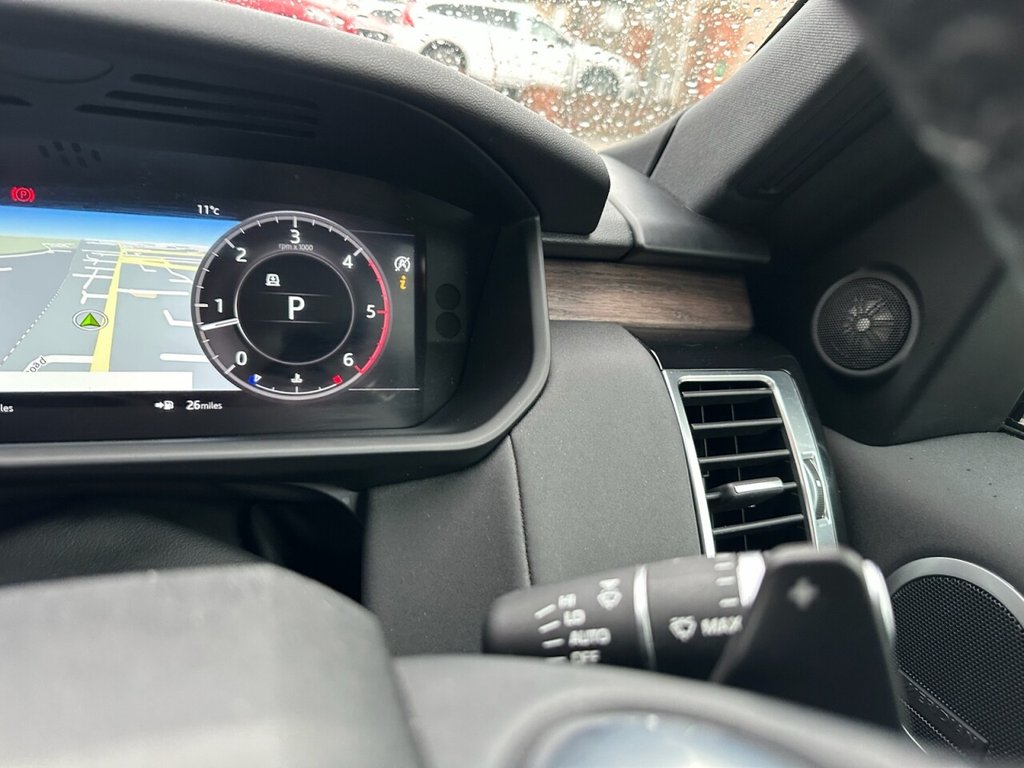 Used Land Rover Discovery 2018 for sale - 77681080: Photo 42