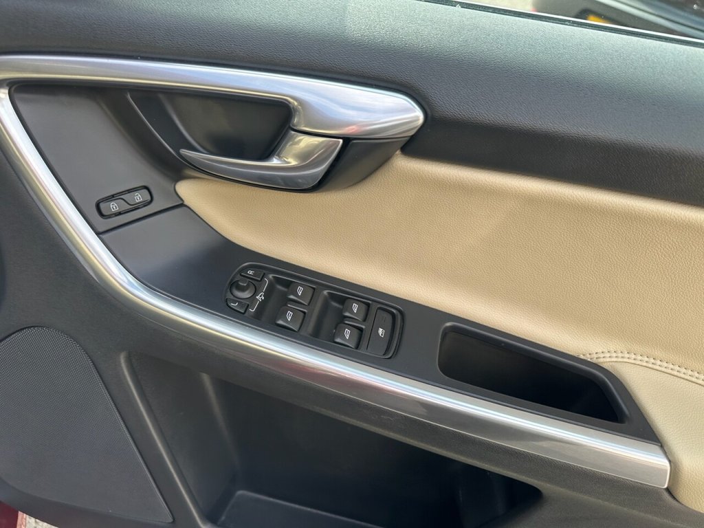 Used Volvo XC60 2014 for sale - 76132070: Photo 42