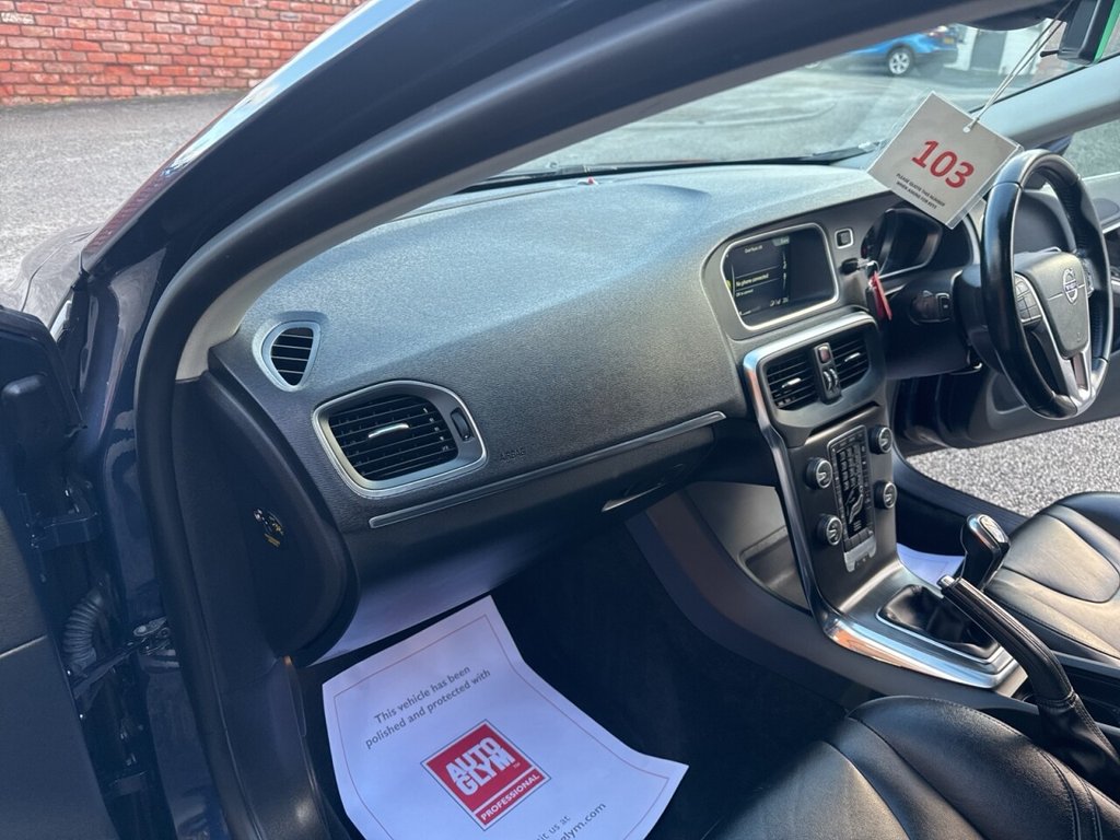 Used Volvo V40 2015 for sale - 76698895: Photo 17