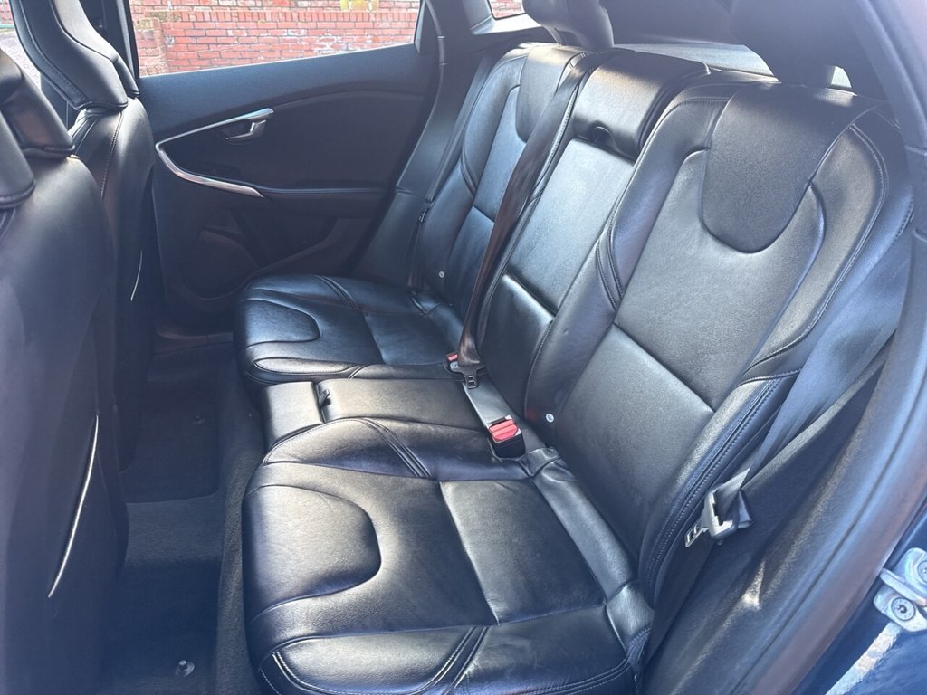 Used Volvo V40 2015 for sale - 76698895: Photo 21