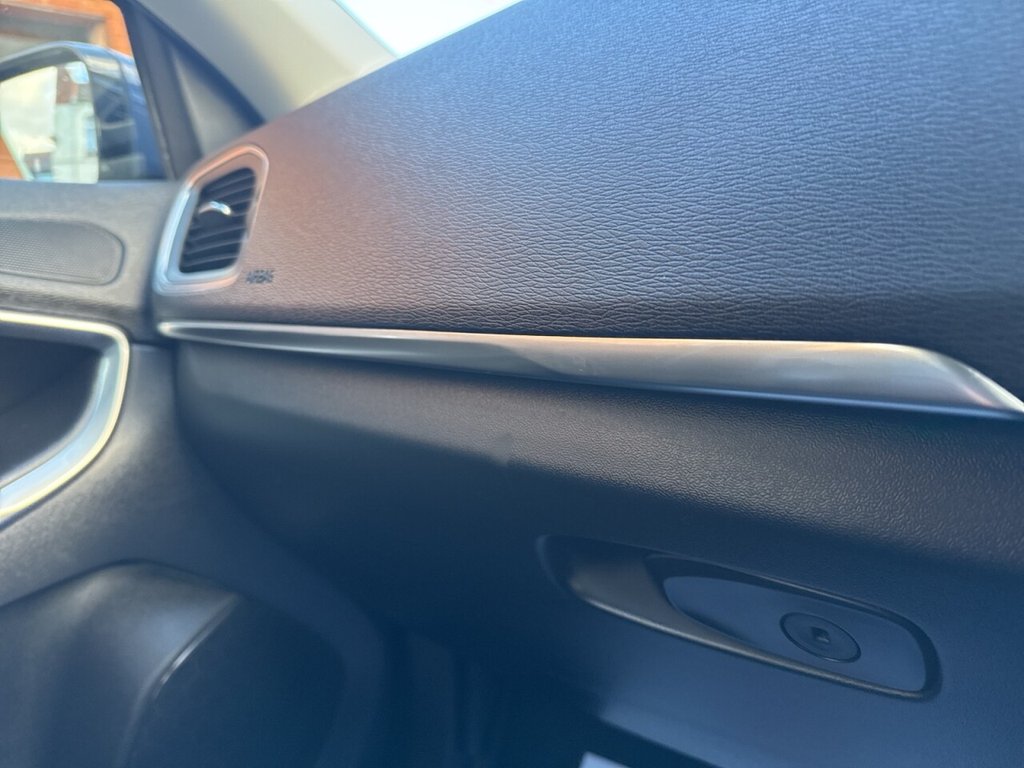 Used Volvo V40 2015 for sale - 76698895: Photo 43