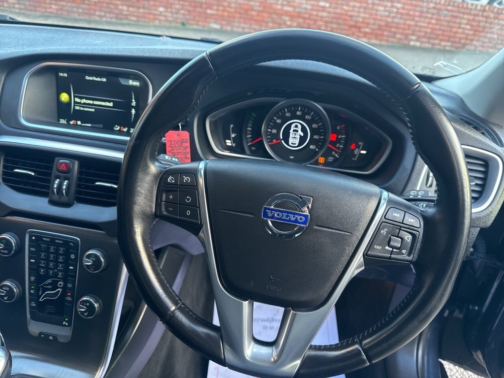 Used Volvo V40 2015 for sale - 76698895: Photo 9