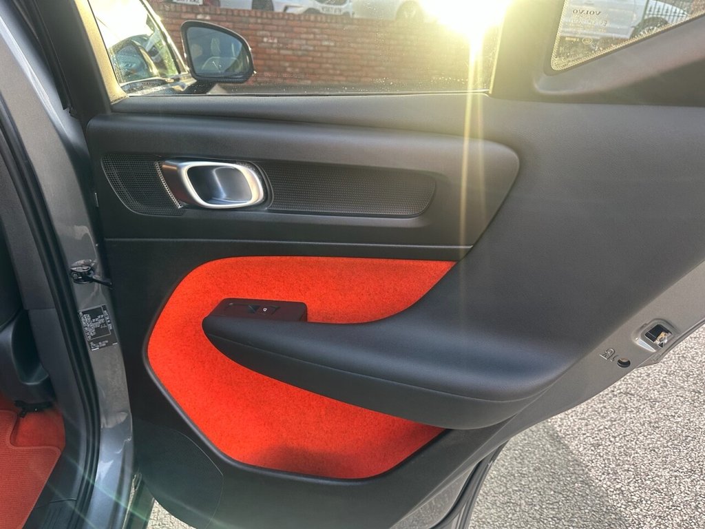 Used Volvo XC40 2018 for sale - 76883623: Photo 37