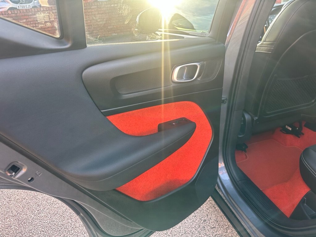 Used Volvo XC40 2018 for sale - 76883623: Photo 40