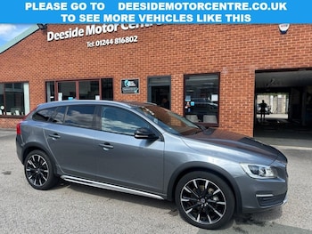 Used Volvo V60 Cross Country 2016 for sale - 79482171: Photo