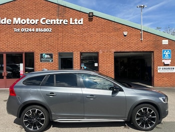 Used Volvo V60 Cross Country 2016 for sale - 79482171: Photo