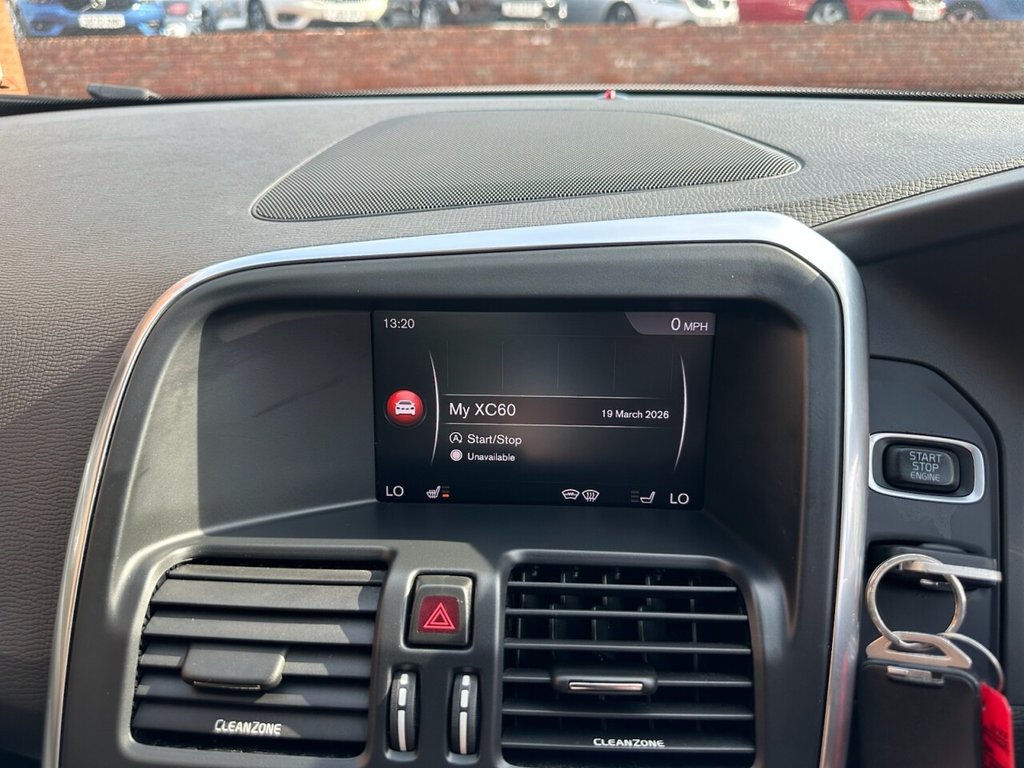 Used Volvo XC60 2017 for sale - 77959752: Photo 15