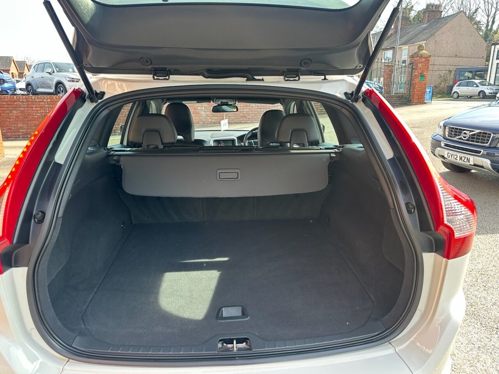 Used Volvo XC60 2017 for sale - 77959752: Photo 30