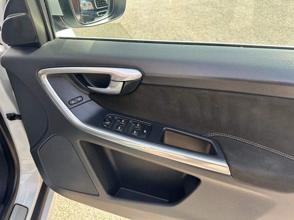 Used Volvo XC60 2017 for sale - 77959752: Photo 39