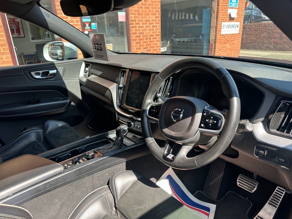 Used Volvo XC60 2018 for sale - 77307310: Photo 16